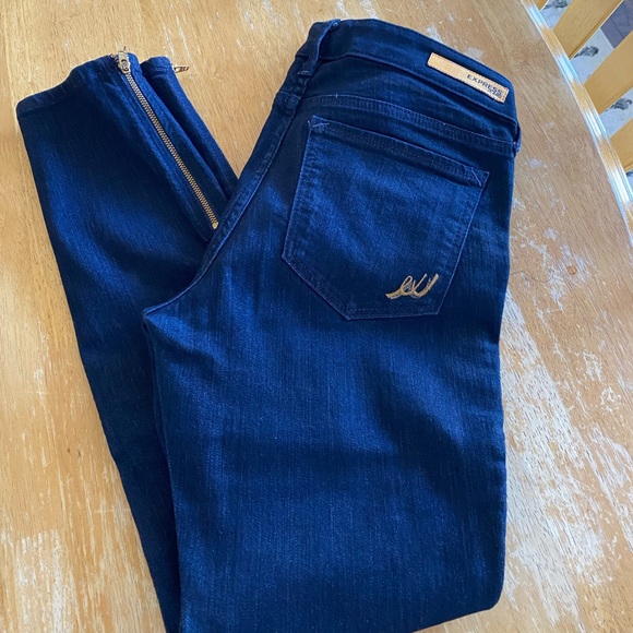 Jeans - Picture 7 of 11